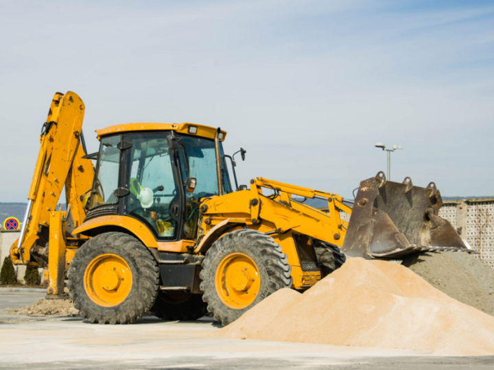 Maximizing Construction Projects with Heavy Equipment Rentals
