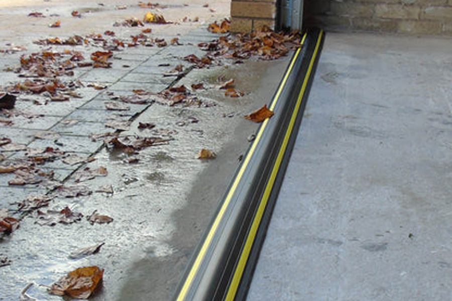 3 Techniques Technicians Use To Fix Garage Door Gaps