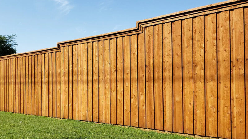 Noise-Reducing Fencing Options for Urban Homes