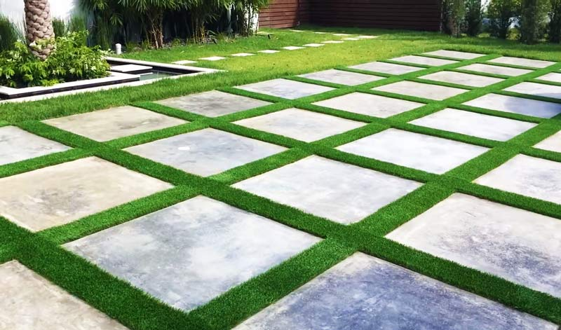 Blending Turf and Pavers: Creative Ideas for Functional Backyard Spaces